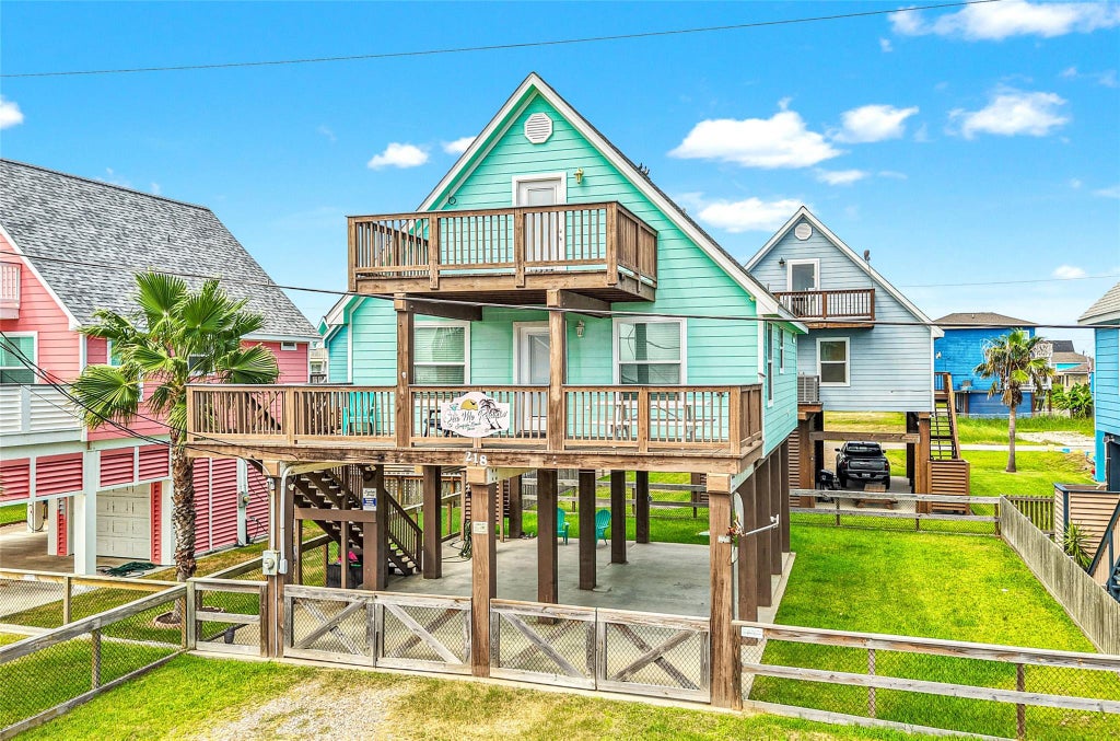 Photo of 218 Sea Oats Drive, Surfside Beach, TX 77541 (MLS # 86423024)