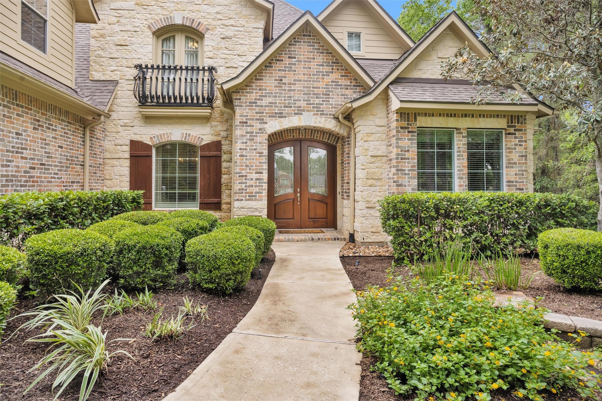8516 Crown Lake Court