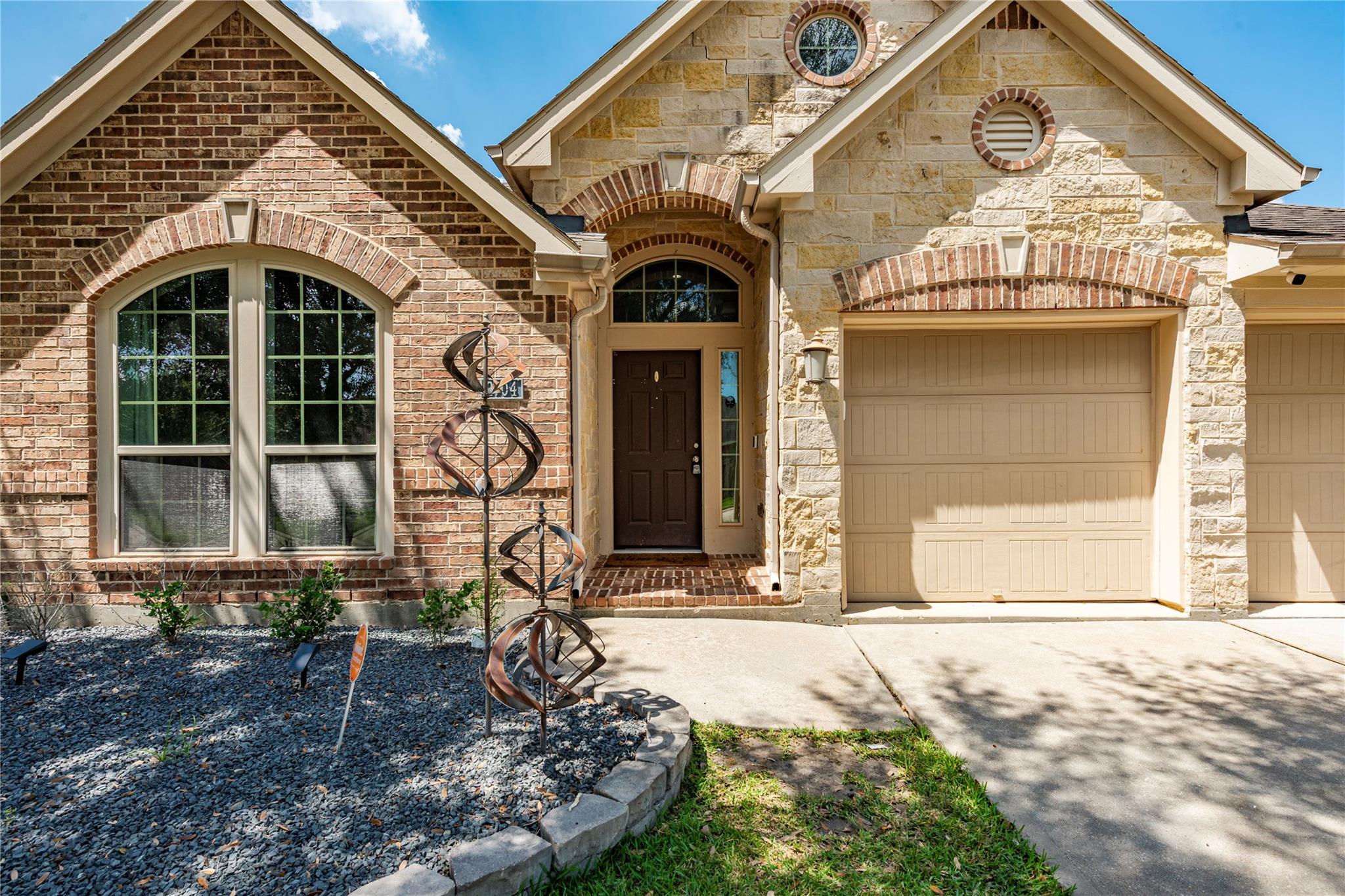 2704 Ginger Cove Lane