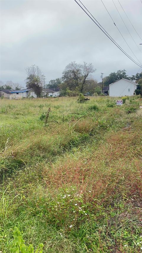 Vacant Land For Sale - 1110 N 13th Street<br/> Orange, TX 77630
