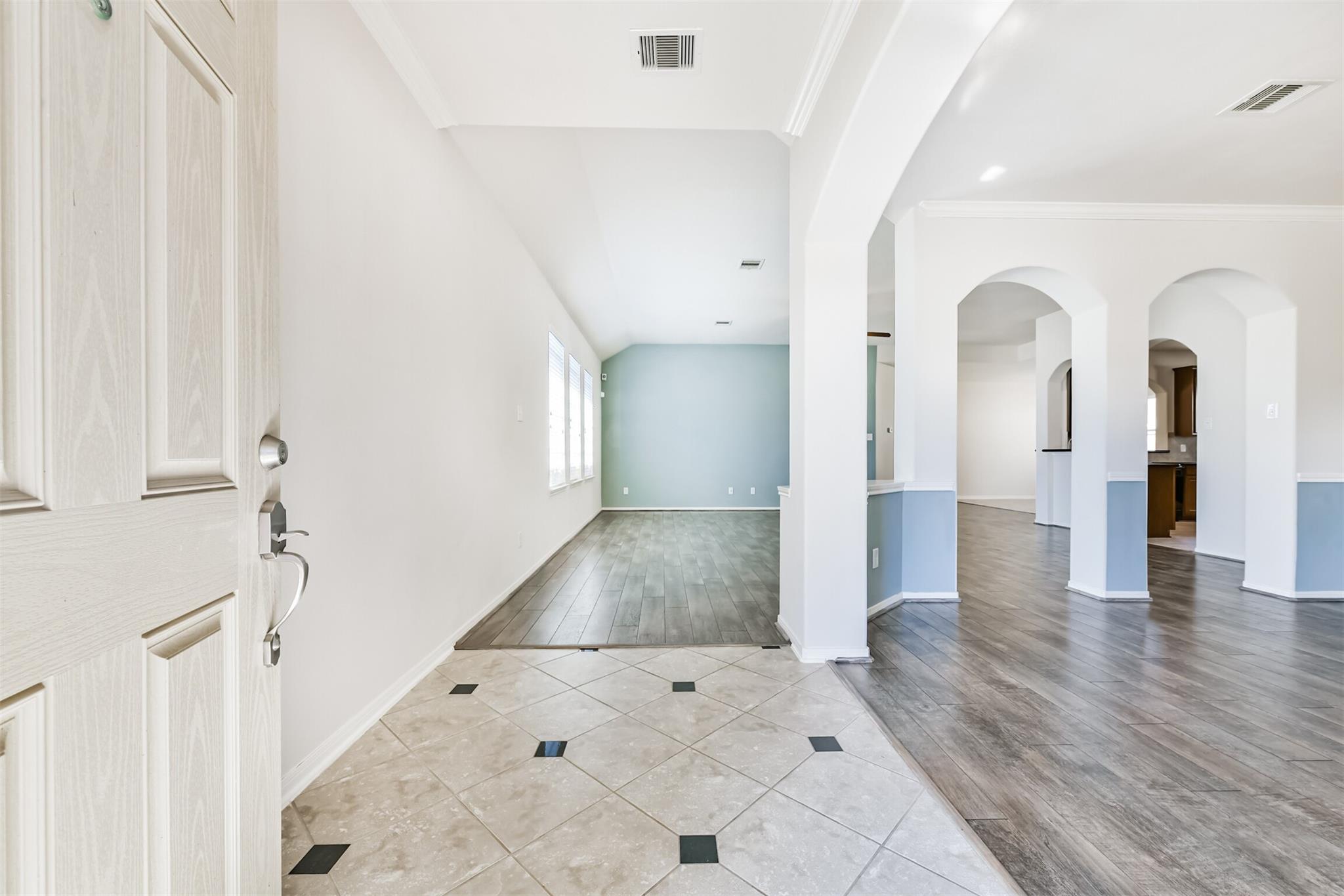 2539 Blue Heron Circle