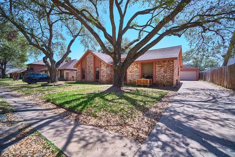 Photo of 14835 Delbarton Drive, Houston, TX 77083 (MLS # 31266712)