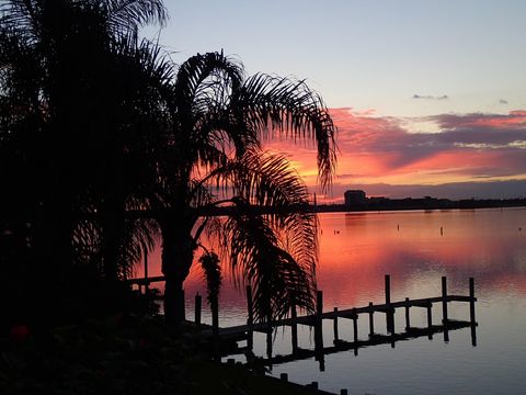 Tiny photo for 2414 Baycrest Drive, Houston, TX 77058 (MLS # 98414649)