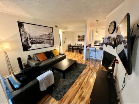 Photo of 2125 Augusta Drive #1, Houston, TX 77057 (MLS # 11229022)