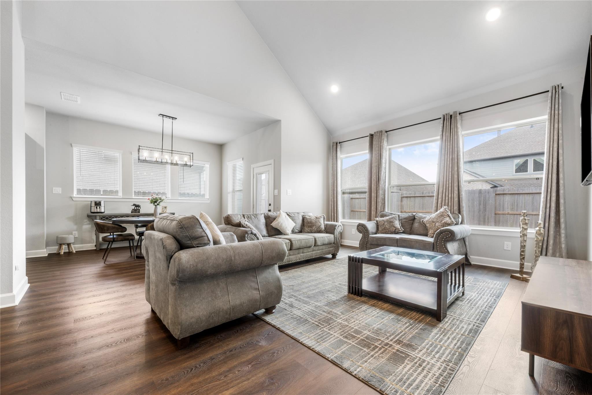 18403 Summerland Lake Way