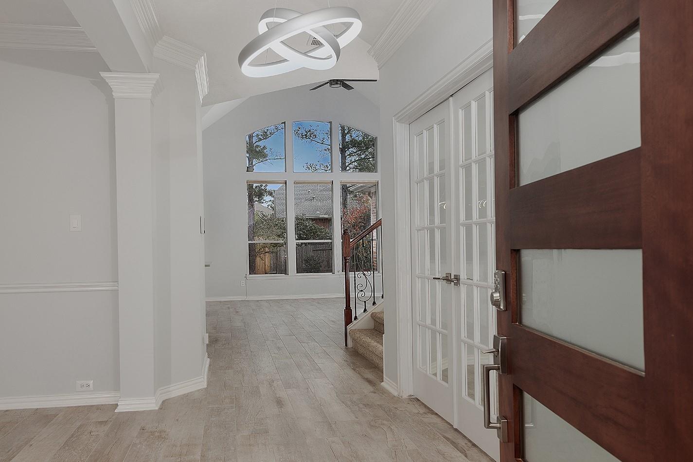 83 French Oaks