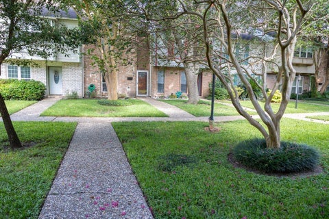 Photo of 9517 Fondren Road, Houston, TX 77074 (MLS # 54937855)