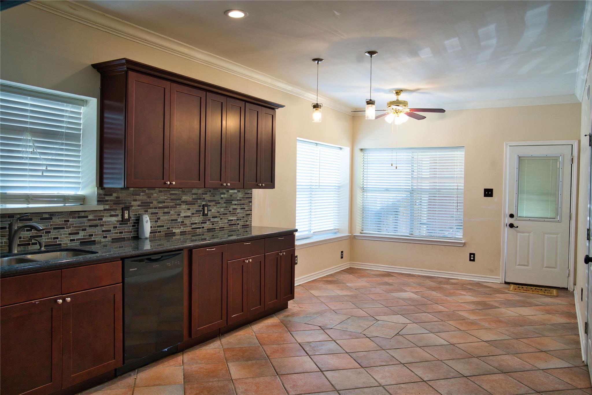 5226 Prairie Creek Drive