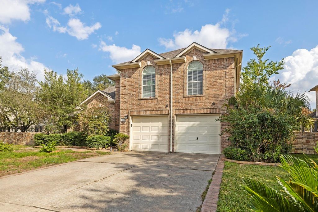 Photo of 11130 Camino Oaks Drive, Houston, TX 77064 (MLS # 98001055)