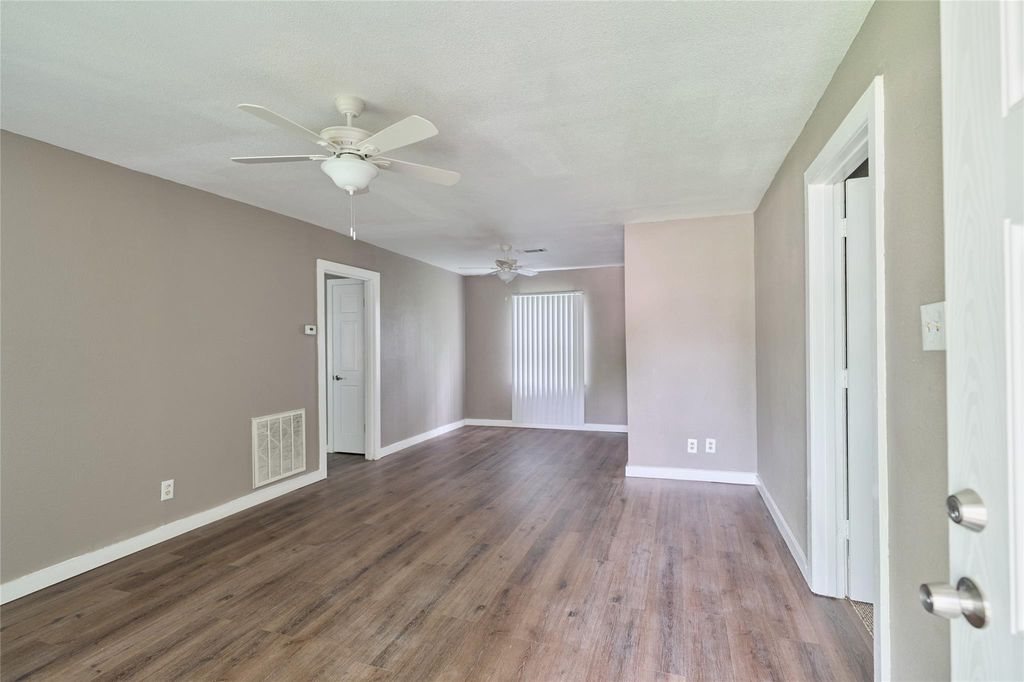 Photo of 4914 Yellowstone Boulevard, Houston, TX 77021 (MLS # 18277672)