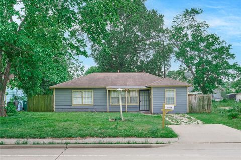 4914 Yellowstone Boulevard Houston TX 77021