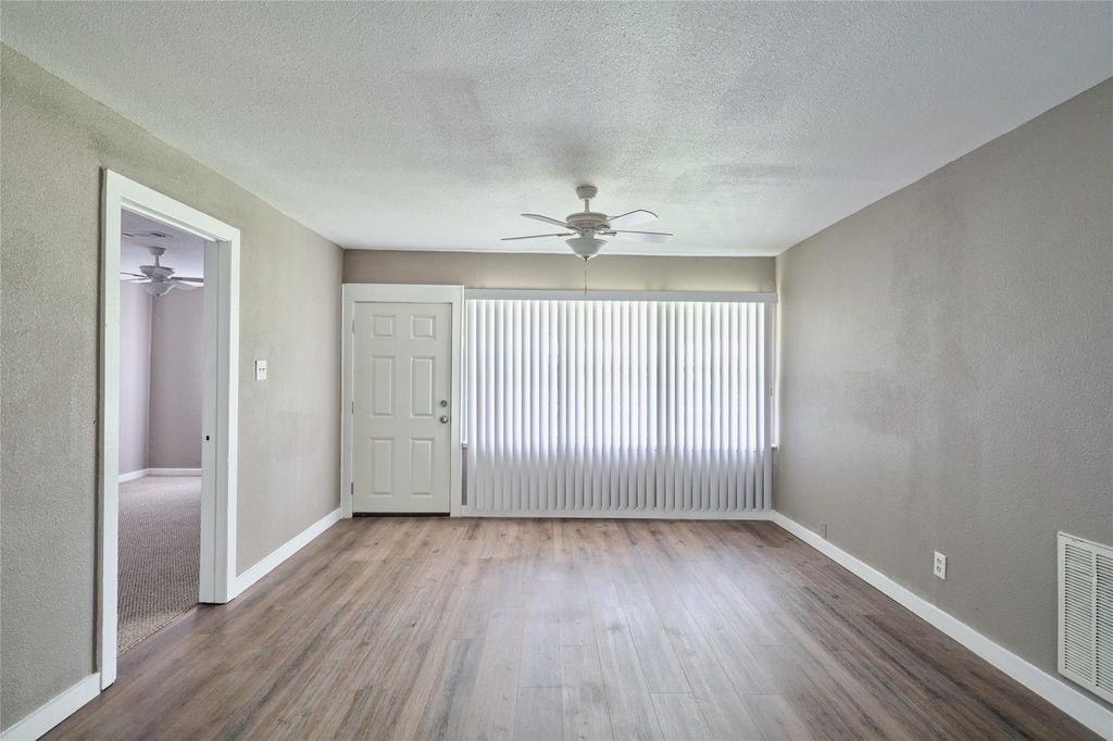 Photo of 4914 Yellowstone Boulevard, Houston, TX 77021 (MLS # 18277672)