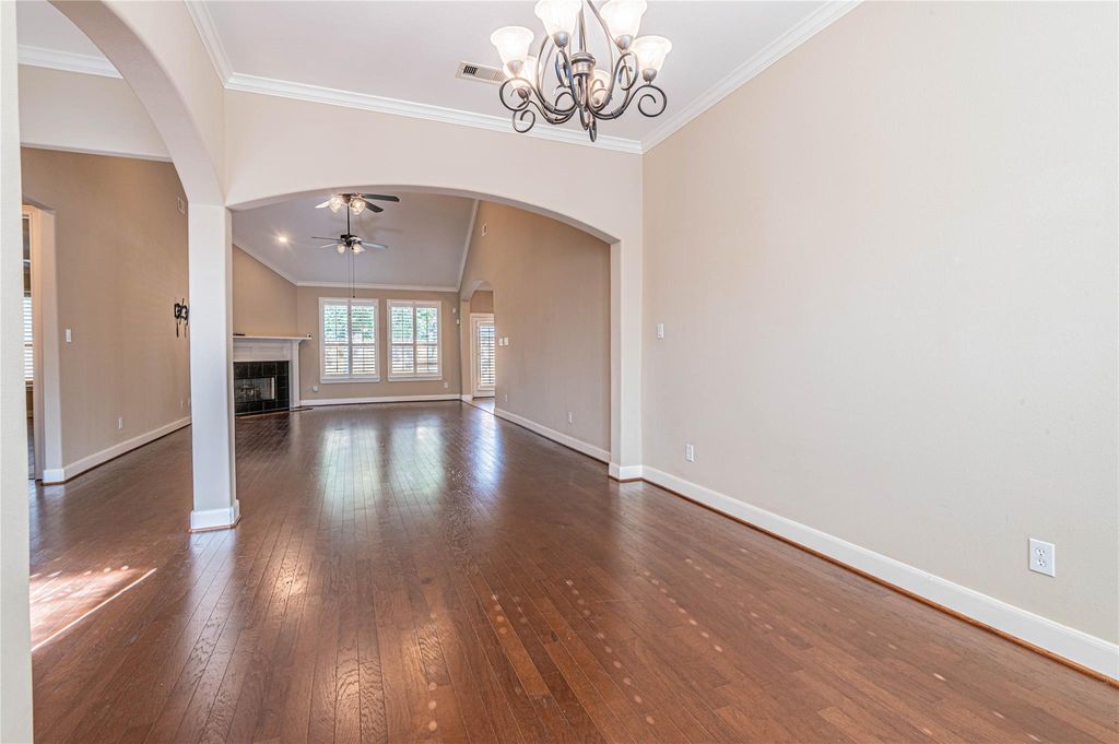 Photo of 5114 E Jerad Drive, Houston, TX 77018 (MLS # 28731998)