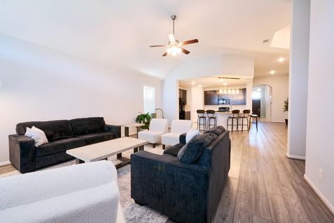 Apartment For Sale - 15210 Bellfield Grove Drive<br/> Humble, TX 77346