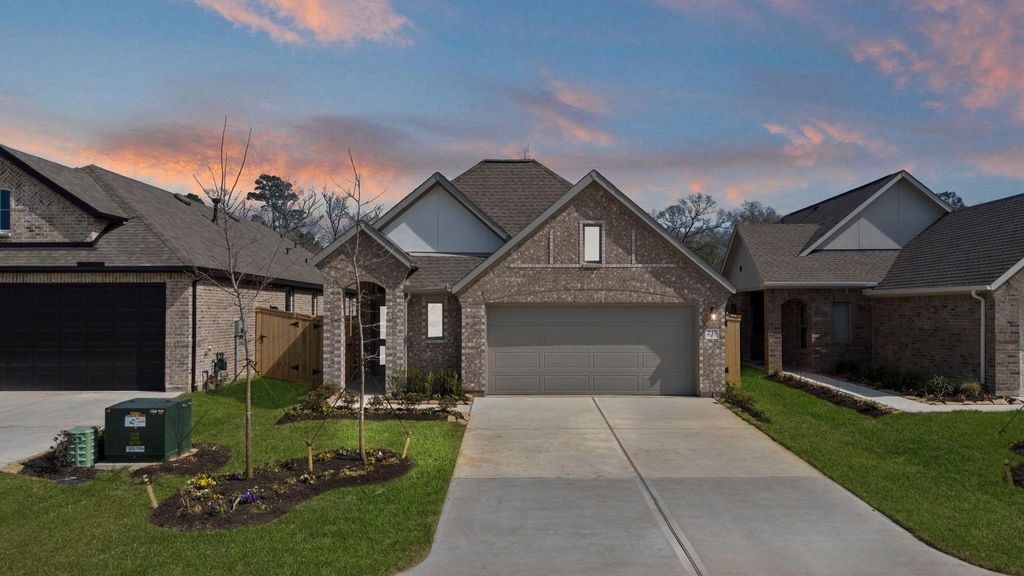 Photo of 235 Navasota Narrows Way, Conroe, TX 77304 (MLS # 8752158)