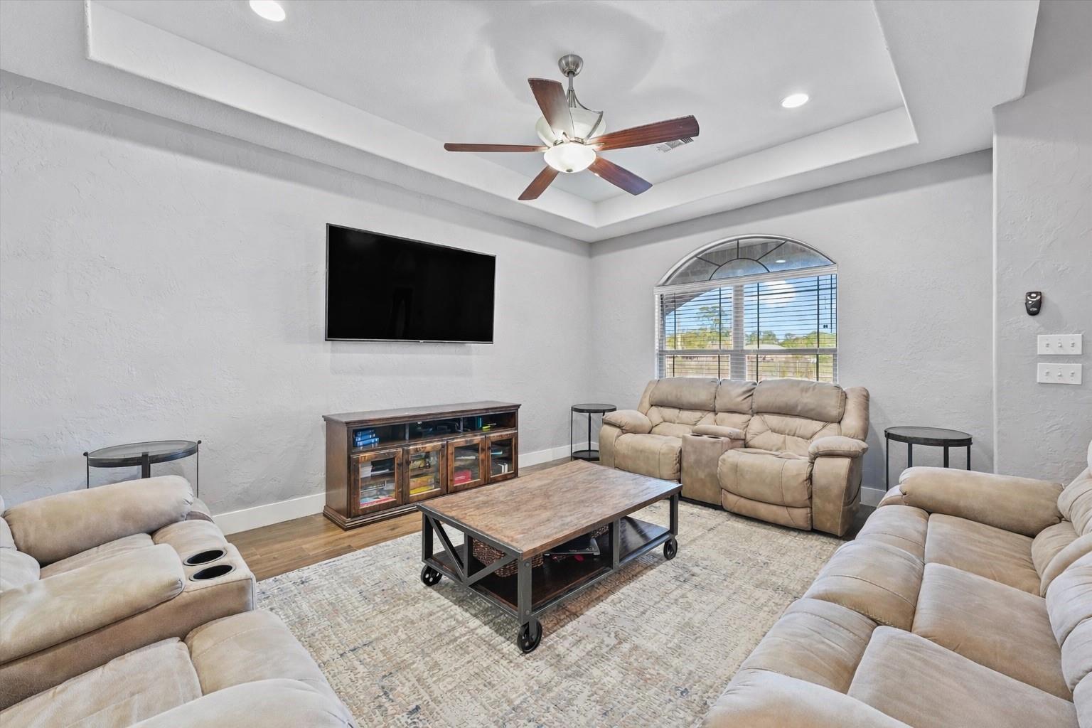 19545 Crosby Eastgate Road