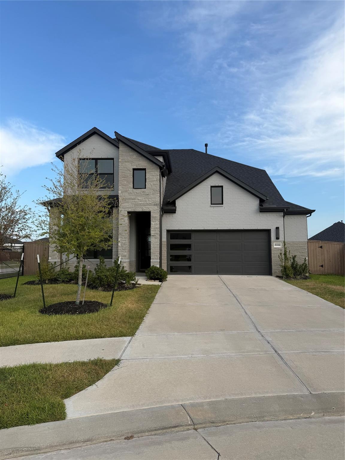 25302 Rothesay Lane
