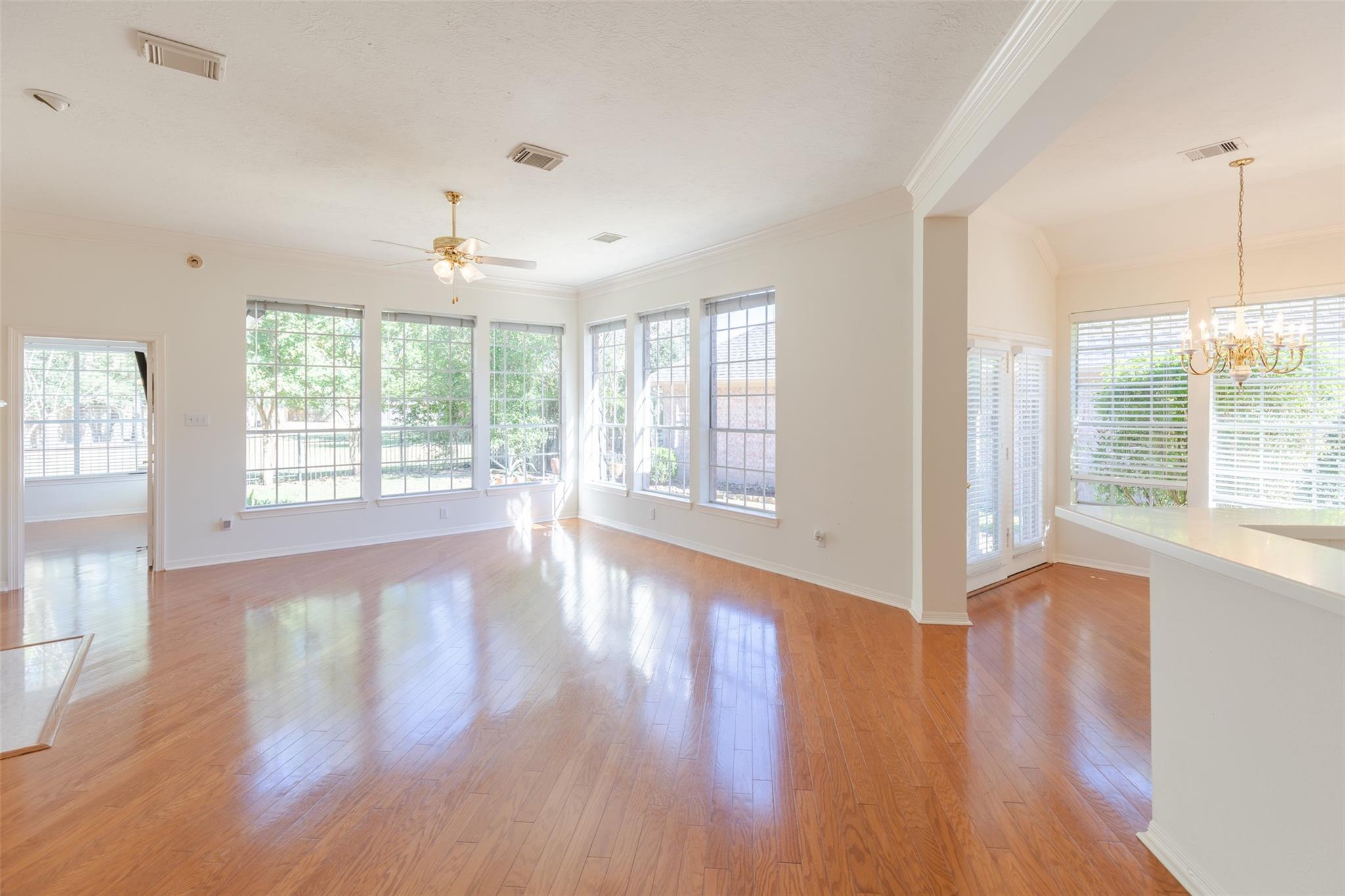 2434 Fairway Pointe Drive