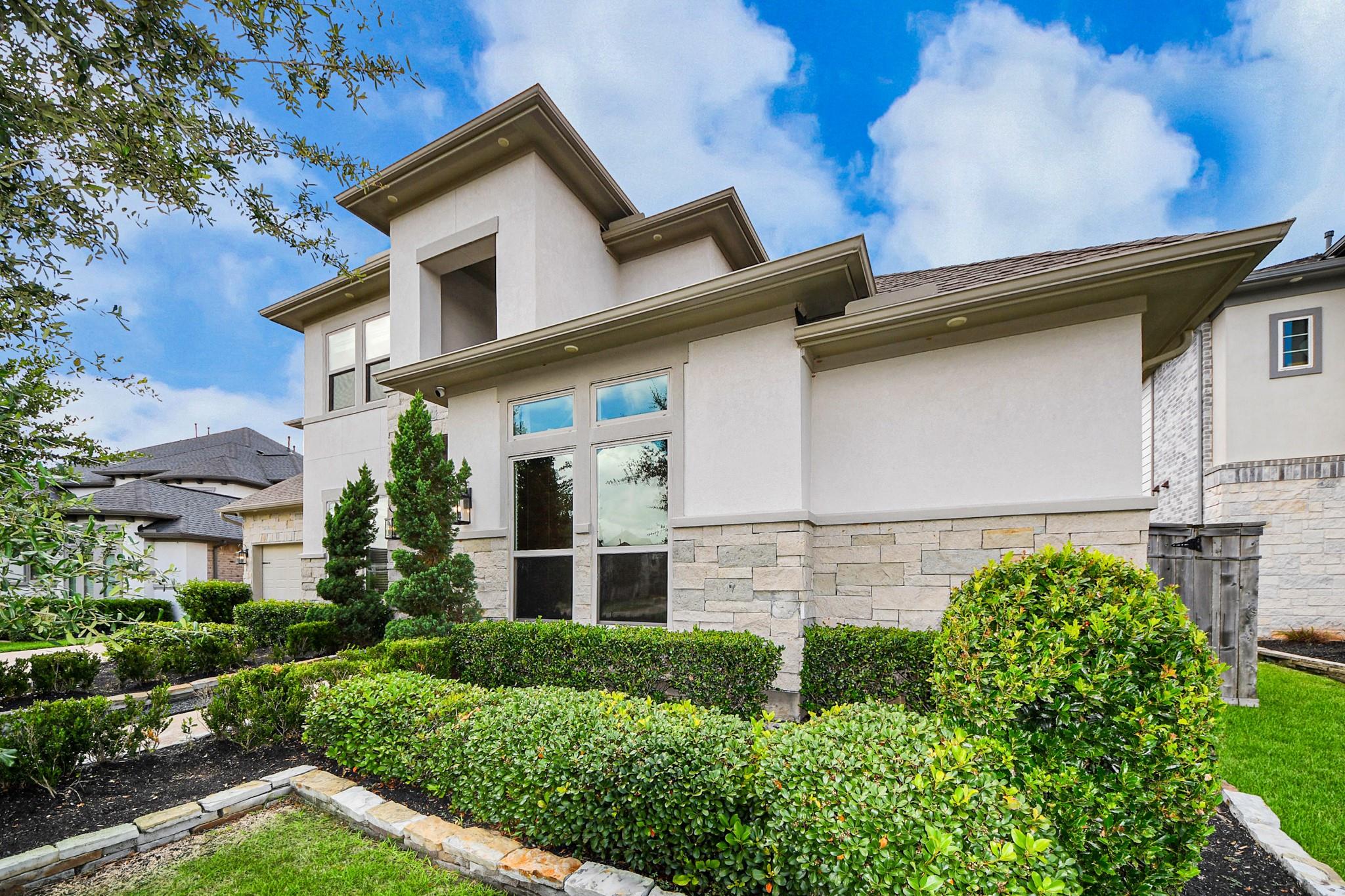 10611 Sawmill Park Drive