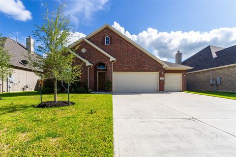 Photo of 6305 Rotherham Street, League City, TX 77573 (MLS # 47358987)