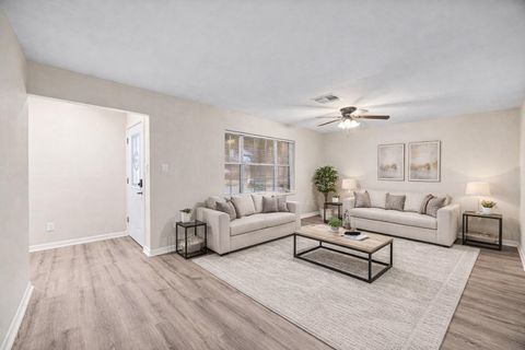 10319 Old Orchard Road La Porte TX 77571