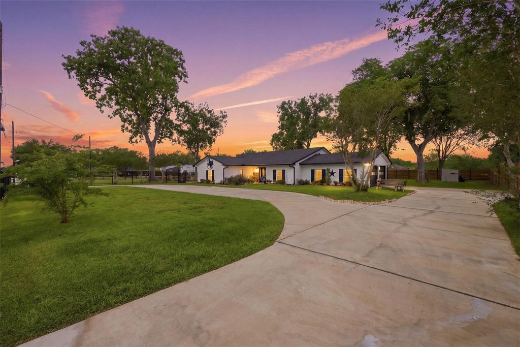 Photo of 5111 Brookside Road, Brookside Village, TX 77581 (MLS # 81839196)