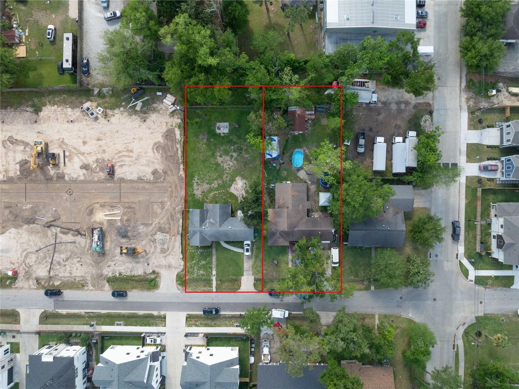 Photo of 1425 Caywood Lane, Houston, TX 77055 (MLS # 28298980)