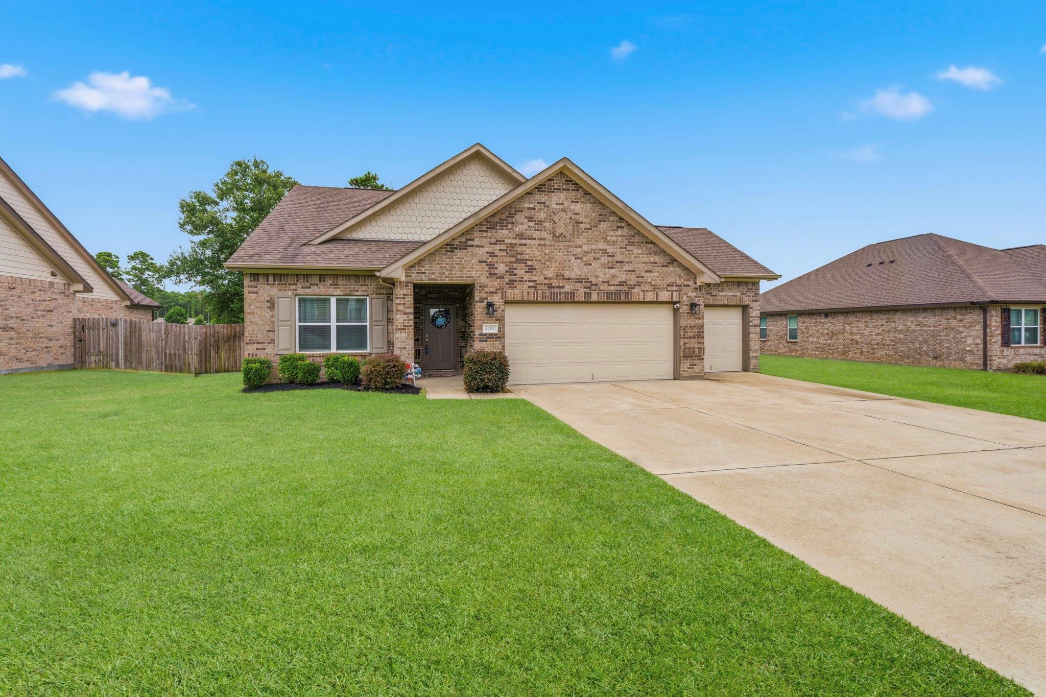 6109 White Oak Leaf Loop