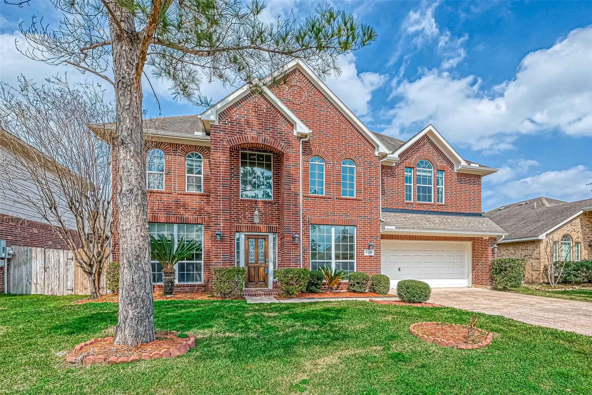 11205 Sunlit Bay Drive