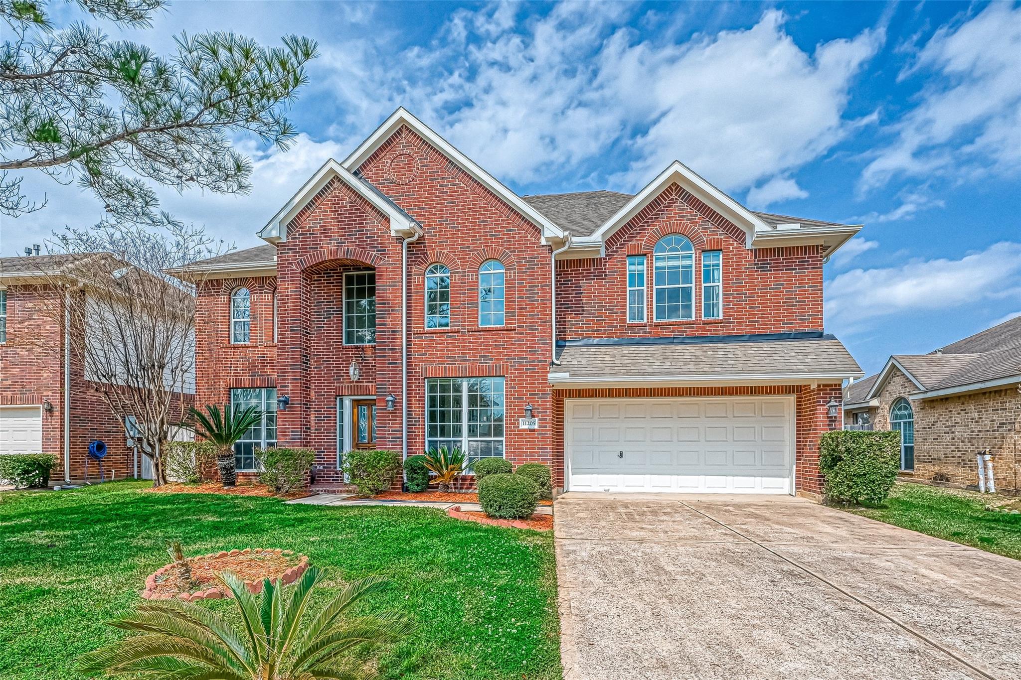 11205 Sunlit Bay Drive