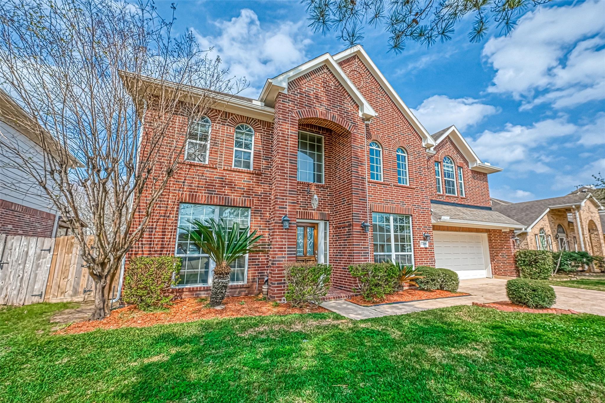 11205 Sunlit Bay Drive
