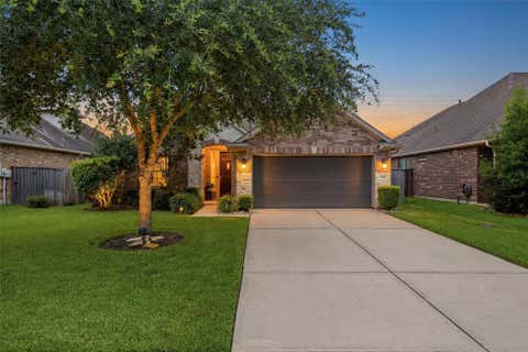 Homes For Sale - 1911 Cedar Ridge Lane<br/> Pearland, TX 77089