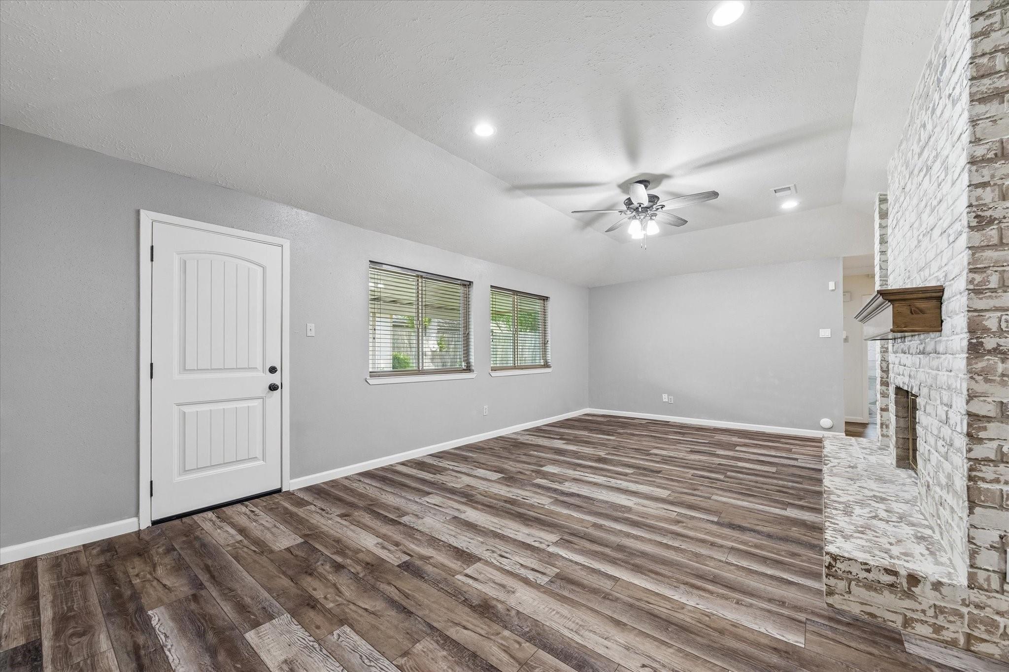 24034 Griffin House Lane