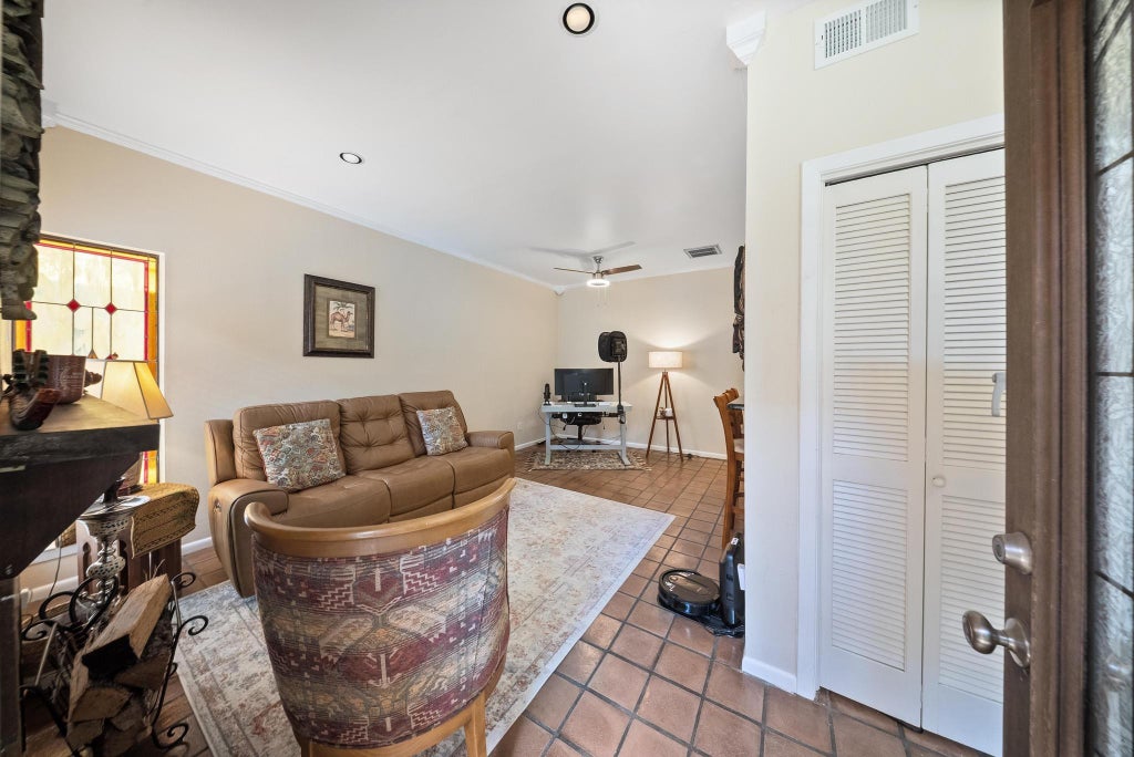 Photo of 4904 Feagan Street #1, Houston, TX 77007 (MLS # 24264001)