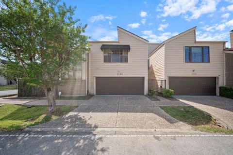 Townhouse For Rent - 4904 Feagan Street #1<br/> Houston, TX 77007