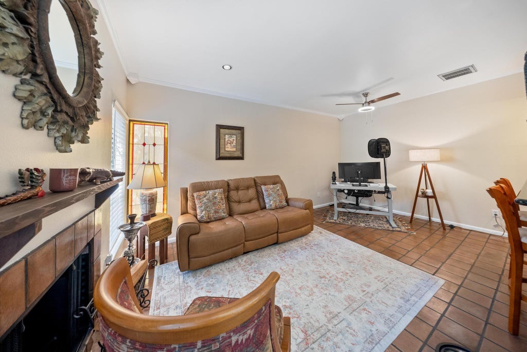 Photo of 4904 Feagan Street #1, Houston, TX 77007 (MLS # 24264001)