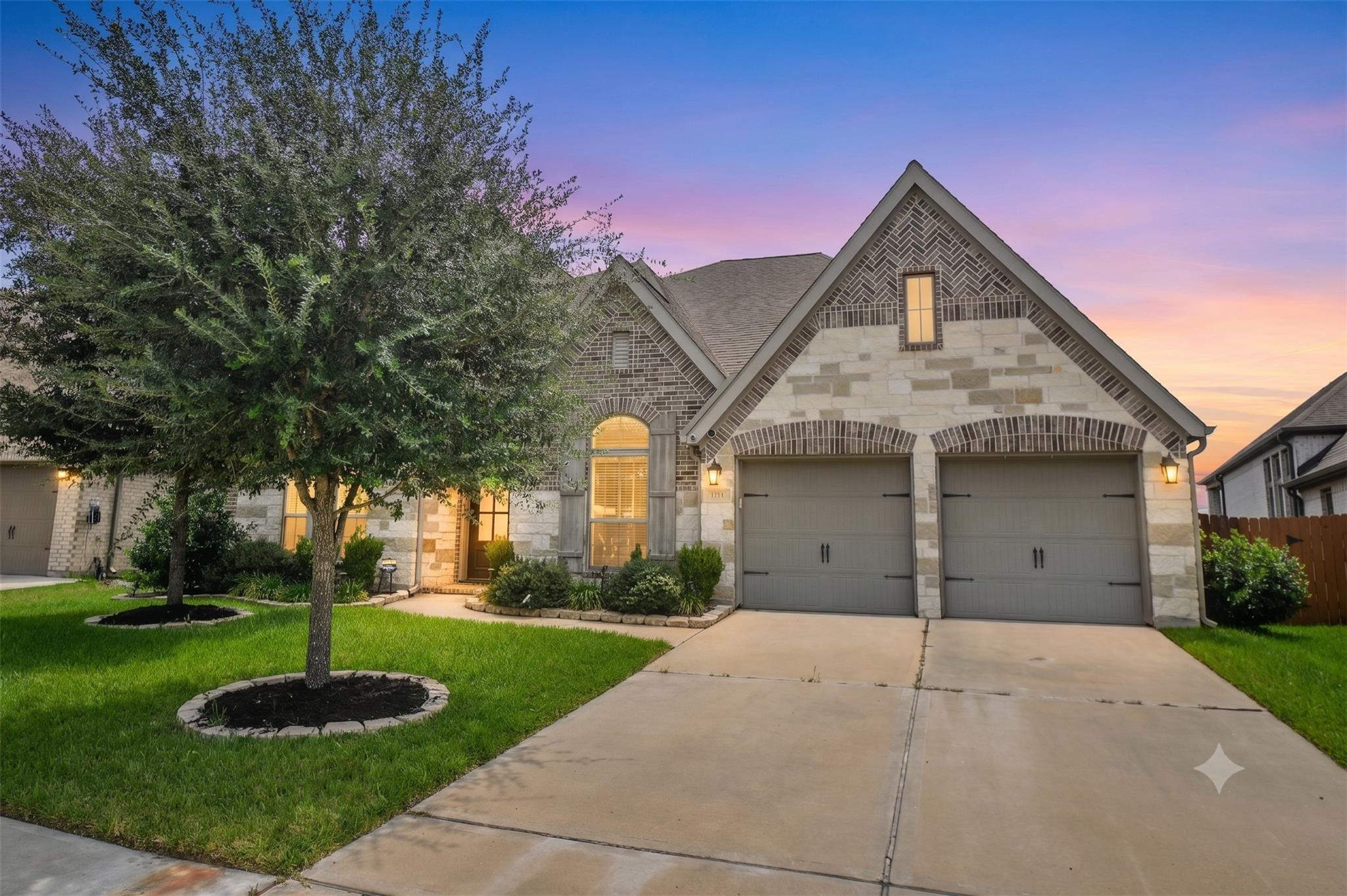 3209 Iris Trail Lane