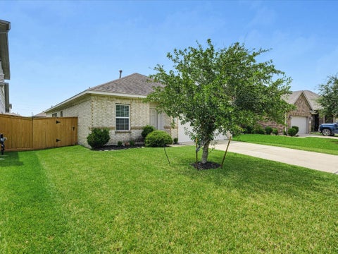 Photo of 10414 Ritter Run Drive, Rosharon, TX 77583 (MLS # 21501205)