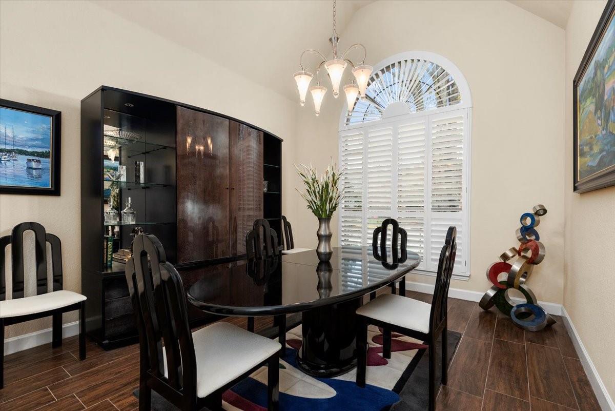 6119 Peachtree Hill Court