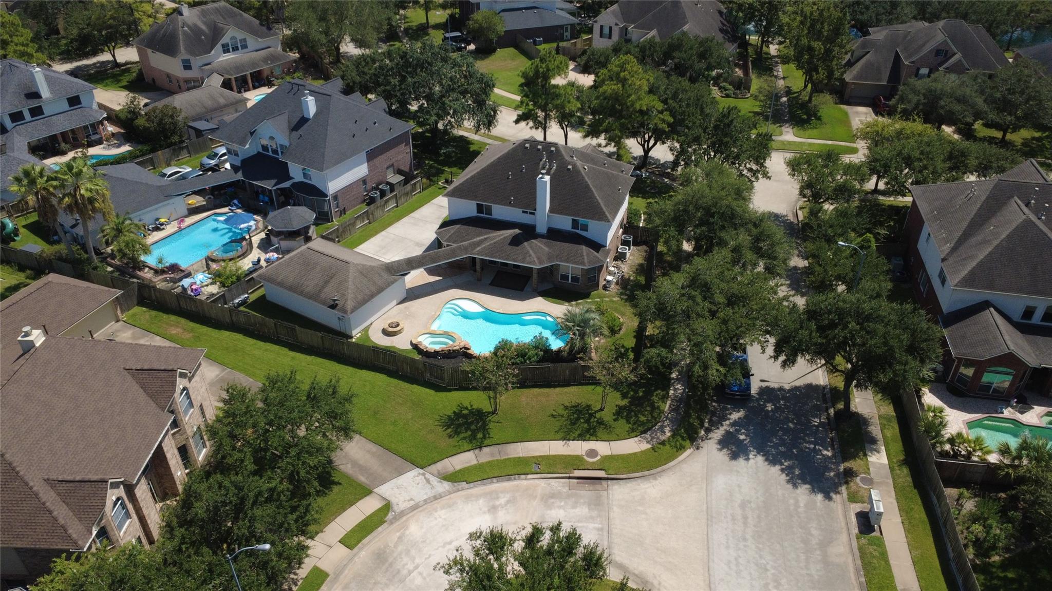 15730 Lake Loop Drive