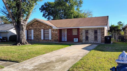 Photo of 8610 Valley South Drive, Houston, TX 77078 (MLS # 60459157)