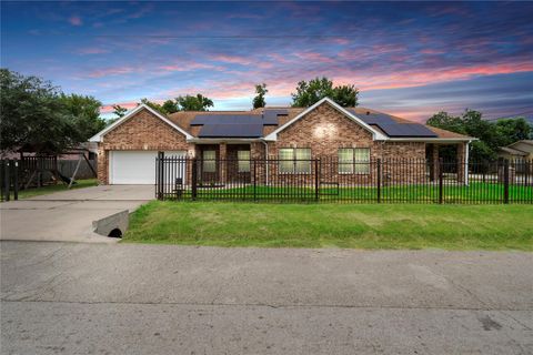 Photo of 3001 Wayne Street, Houston, TX 77026 (MLS # 93847530)