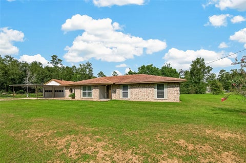 Photo of 17135 Spindle Oaks Drive, Conroe, TX 77385 (MLS # 45724420)