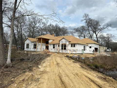 10856 Highway 321 Dayton TX 77535