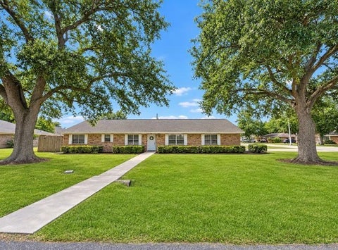 Photo of 1000 Grove Street, Angleton, TX 77515 (MLS # 63968448)