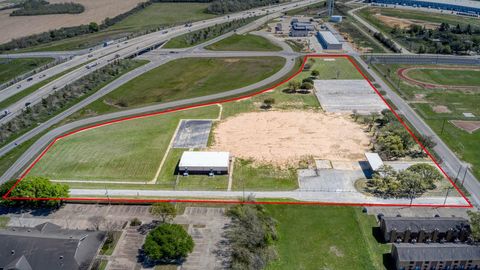 Vacant Land For Sale - 10.9 AC Fields Store At Hwy 290 Road<br/> Waller, TX 77484