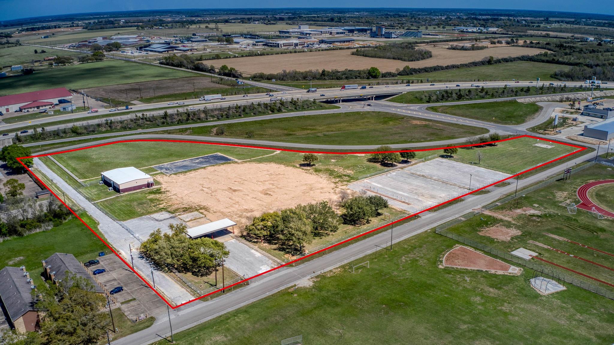 10.9 AC Fields Store At Hwy 290 Road