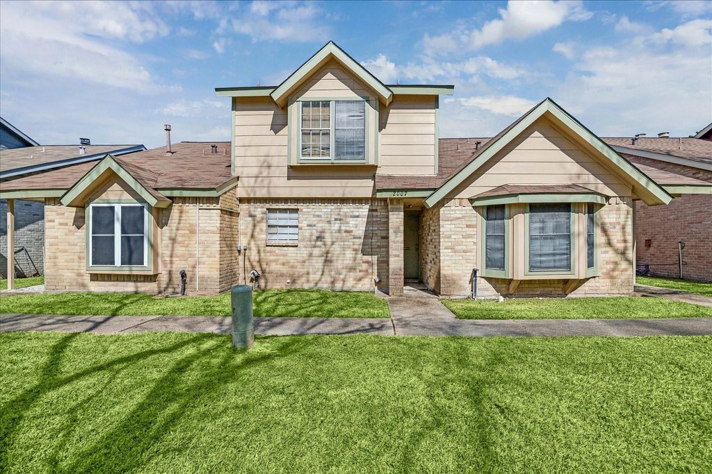 Photo of 2007 Country Village Boulevard #B, Humble, TX 77338 (MLS # 47396610)
