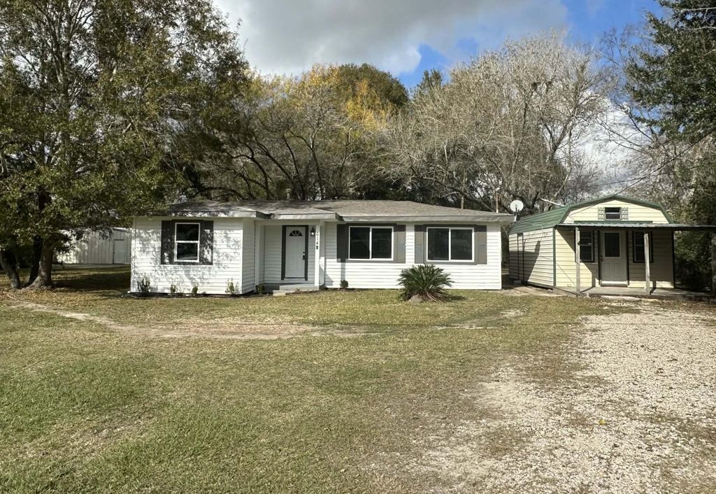 Photo of 614 Fm 1406 Road, Winnie, TX 77665 (MLS # 5377235)