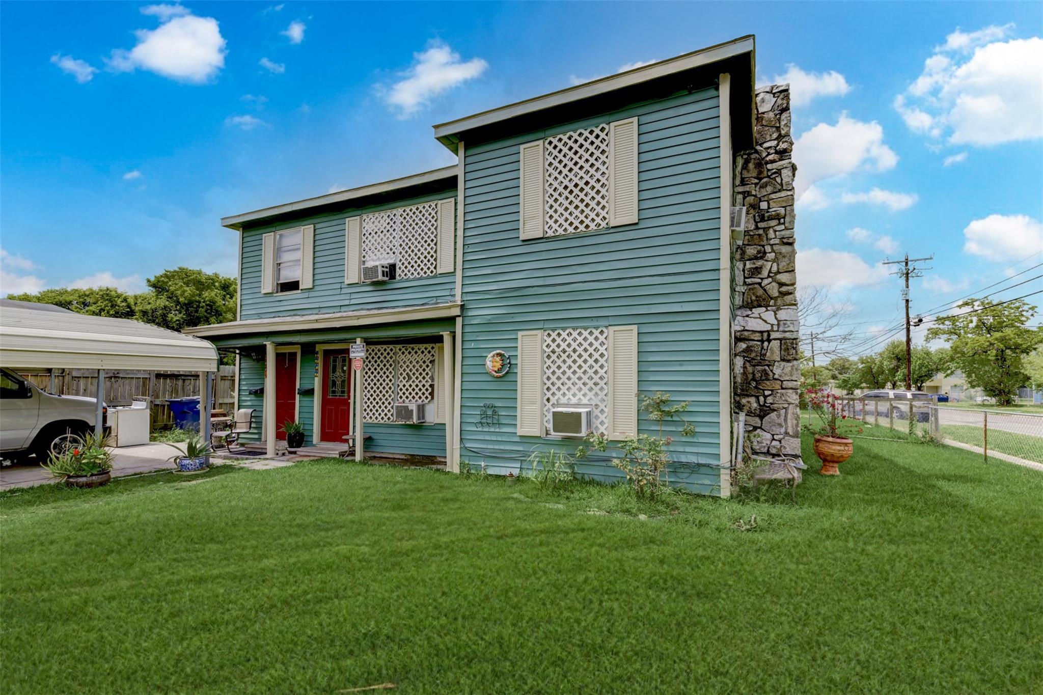 1202 Hunter Drive
